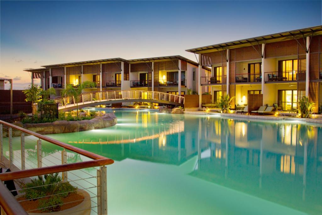 Mindil Beach Casino Resort pool